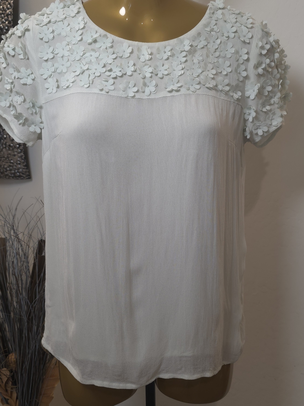 Topshop Floral Applique Blouse Sz 4 Sheer